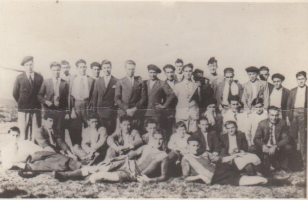 Primeiros pasos do Huracán de Zamáns, en 1934. Cedida