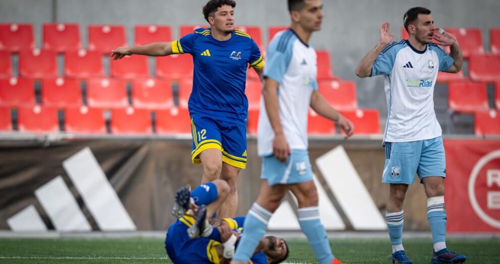 A Seleccion Galega no partido fronte á Selección Canaria no Estadi Olímpic de Terrassa