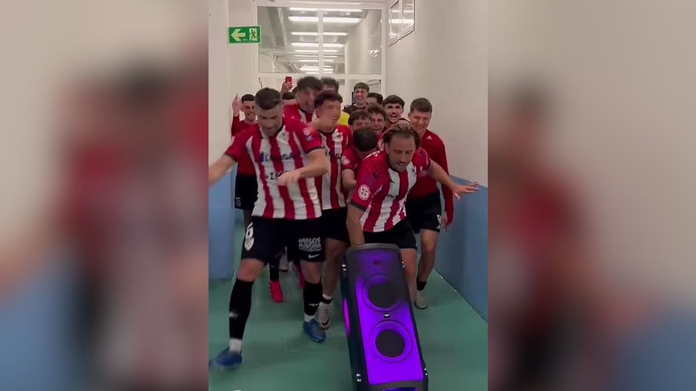 Celebración do Atlético Arteixo tras vencer no Vero Boquete.