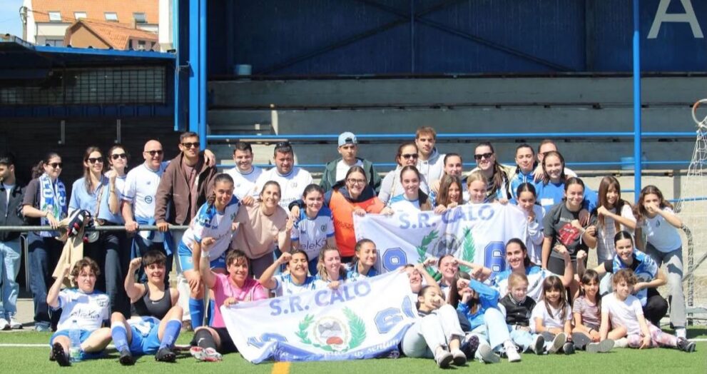 O Calo femenino celebra o seu pase a final